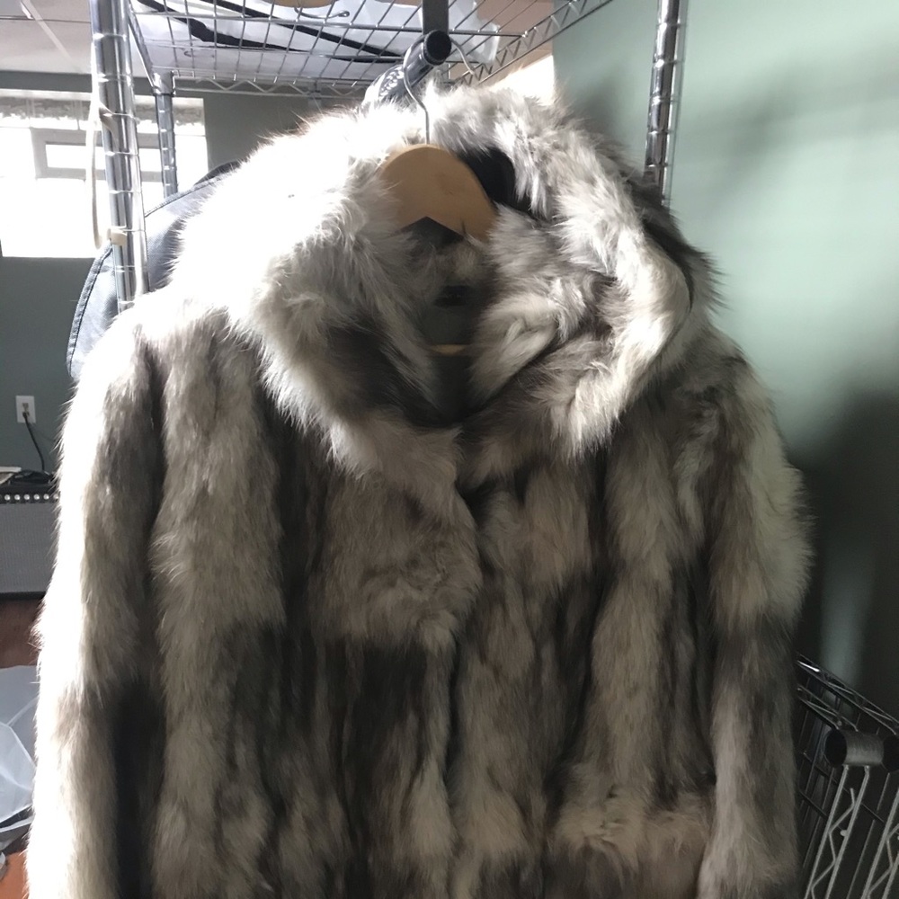 Genuine Fox Fur Jacket with Hood- L EUC